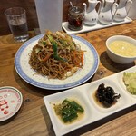 楽関記 - 楽関記のランチセット