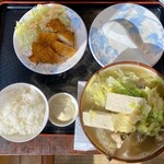 かふぅ食堂 - 骨汁定食