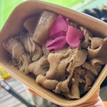 なかむら - 秋田肉三味弁当 完売で急遽作ってもらった弁当
      (2025/4/25 ブラウブリッツ秋田戦)