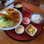 凛々家 - ミックスフライ定食