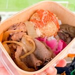 なかむら - 満腹かい(甲斐)？弁当
      (2025/8/30 ヴァンフォーレ甲府戦)