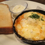 ドトール珈琲農園 - 料理写真:3種チーズのたまごグラタンプレート