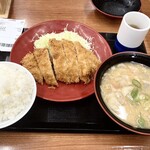 かつや - 料理写真:ロースカツ定食¥693ご飯大盛+¥165とん汁大+¥70