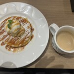 デニーズ 藤沢北口店 - パンケーキとカフェラテ