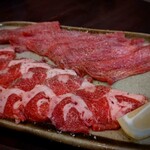炭火焼肉 にく式 すすきの店 - 
