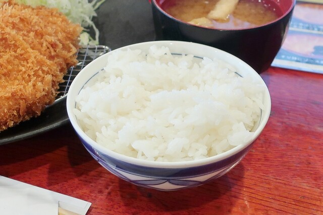薩摩 茶美豚 とんかつ 花 （サツマ チャーミートン トンカツ ハナ