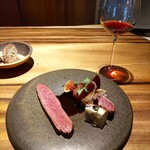 Fusible - .....五品目  つくば鴨のロティ　秋の味覚を添えて.....赤ワイン　 Domaine Mélanie Pfister Pinot Noir Weg２０２３.....