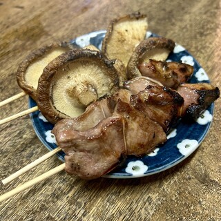 大倉山もつ肉店_1