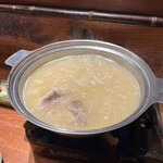 水炊き 善哉 - グラグラ沸き立つ鍋