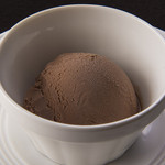 Ice cream- Noboribetsu Dairy Farm - Medium size (vanilla/chocolate/pumpkin)