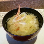 おみそ汁は海老の頭入りですよ