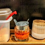 なぜ蕎麦にラー油を入れるのか。 秋葉原店 - 