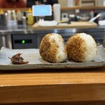 石垣島 炭火焼牛串&ホルモン ふじた - 焼きおにぎり