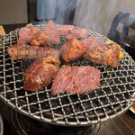 炭火焼肉 にく式 - 