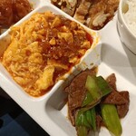 中華居酒屋 超兄貴 - エビが居なくなった玉子チリソースは麻婆豆腐との合掛けでスパイシーに