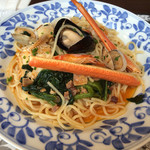 鎌倉パスタ - ずわい蟹と貝類のブイヤベース風パスタ