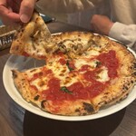 Italian Kitchen VANSAN 下関一の宮店 - きのこ＆マルゲリータ