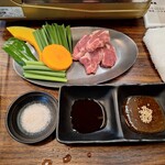 ジンギスカン 神の羊 新宿歌舞伎町店 - 塩とタレ