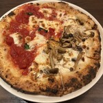 Italian Kitchen VANSAN 下関一の宮店 - きのこ＆マルゲリータのピザ