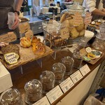 オールシーズンズ コーヒー - 焼き菓子たち