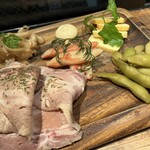 鉄板串 燻製 MOKU - 燻製盛り合わせ5種