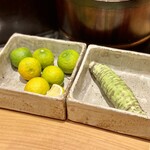 すしやのたい悟 - すだちと本山葵