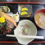 海の駅しおじ - 日生海鮮丼