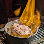 お肉一枚売りの焼肉店 焼肉とどろき 池袋東口店 - ファイヤーステーキ