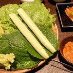 焼肉 ゆかわ - サンチュ