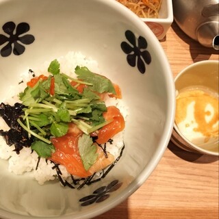 だし茶漬け+肉うどん えん_1