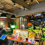 The CAFE - 店内〜