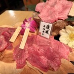 肉の変態集団 疾風ホルモン - 