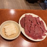 ホルモンばんちょう - 牛ハツ炙り