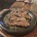 ステーキ居酒屋 300B ONE 新宿店 - 