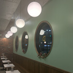 MILLION DOLLAR ICECREAM PARLOR - 