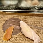 稲城 ヨロシク寿司 - クエ