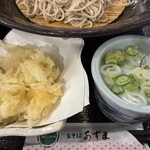 生そば あずま - 天かすはサービスしてもらえる