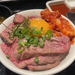 TOKYO焼肉ごぉ - ごぉ飯 　レッドクリフ、実はローストビーフ丼としても帰ってきてくれるんです！