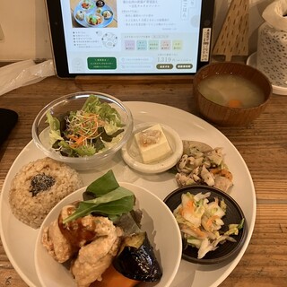 玄米カフェ 実身美 _1