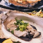 漬け炉端・海鮮番屋×完全個室 漁場ウ合 - 殻付き　焼き牡蠣