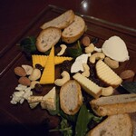 エスカイヤクラブ - チーズの盛り合わせ(ハーフ)