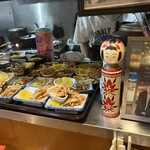 いわさき - カウンター席前が厨房