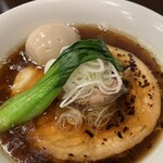 創作麺工房 鳴龍 - 醤油拉麺味付玉子入　1,500円