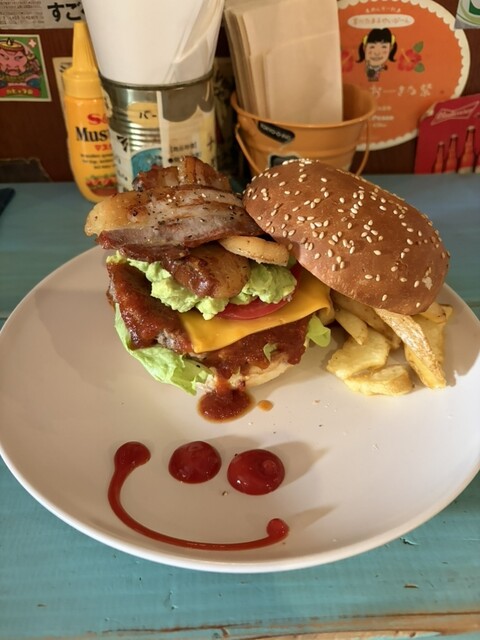 ハンバーガーショップ ズートンズ 久茂地店 （Zooton's） - 県庁前/ハンバーガー | 食べログ