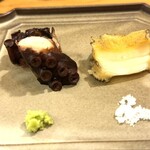 太陽と てとて - 左　タコ　右　鮑