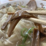 オーモリラーメン - メンマ