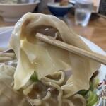 オーモリラーメン - ワンタン