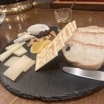 HINATA 津駅前店 - 