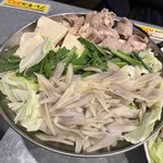 奈良駅前応援団 大分からあげと鉄板焼 勝男 - 