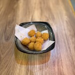 酔呑酒場 - チーズカリカリ揚げ